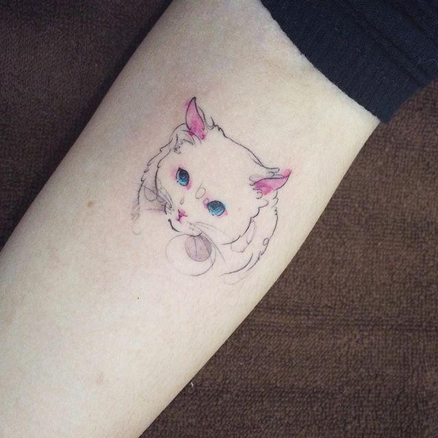 180 Delicate Feminine Tattoos - Lovely Photos