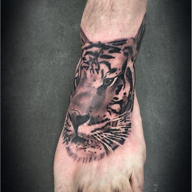 65 Artistic and Inspiring Tiger Tattoos