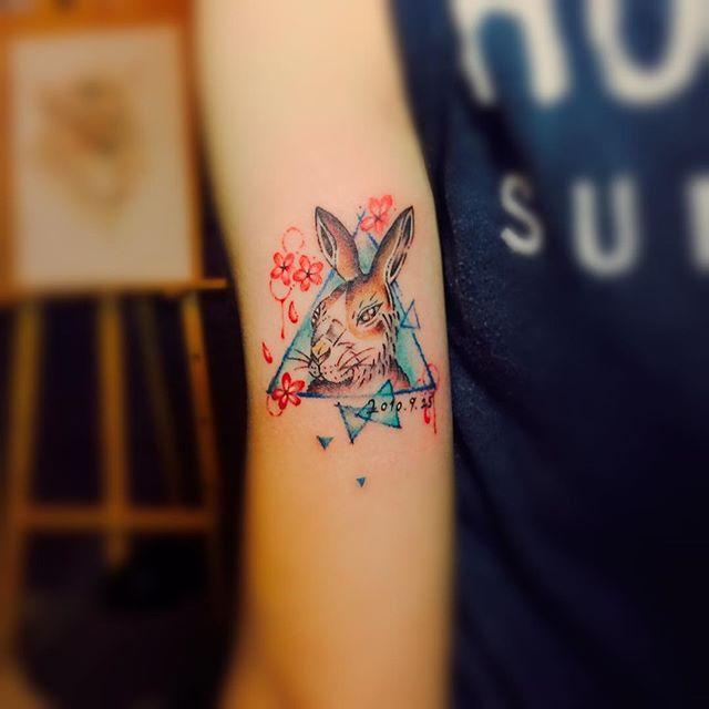 65 Lovely and provoking rabbit tattoos