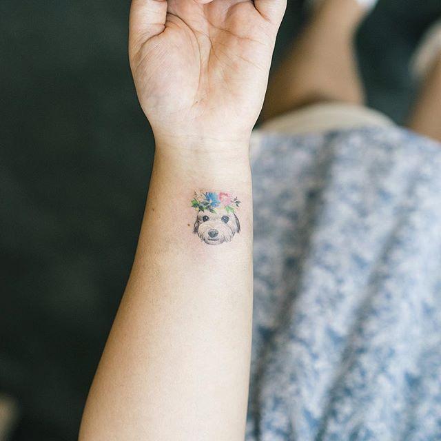 180 Delicate Feminine Tattoos - Lovely Photos