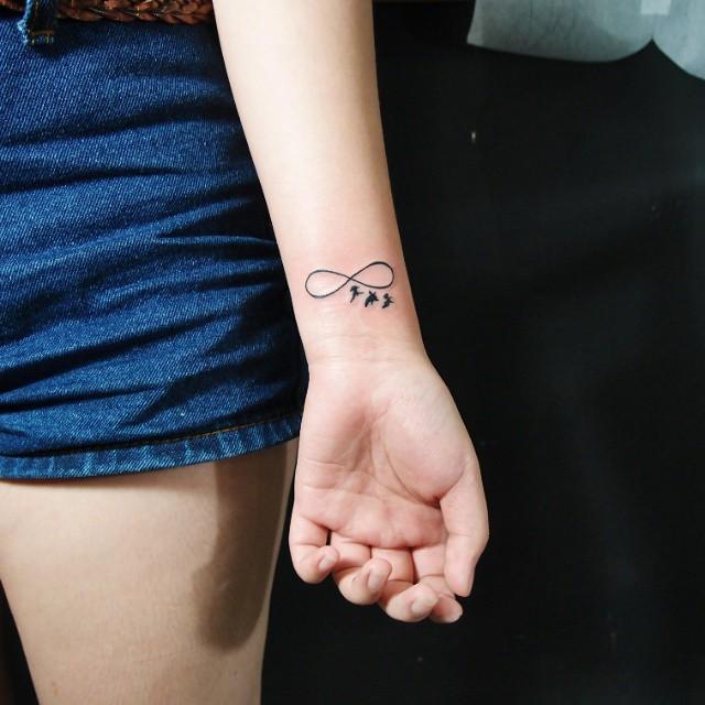 60 Artistic and Inspiring Infinity Tattoos