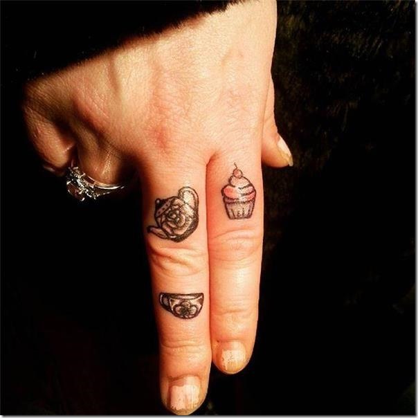 Finger Tattoos - Stunning and Inventive Fashions