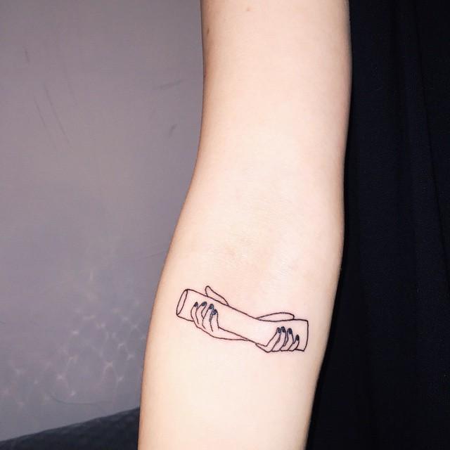 180 Delicate Feminine Tattoos - Lovely Photos