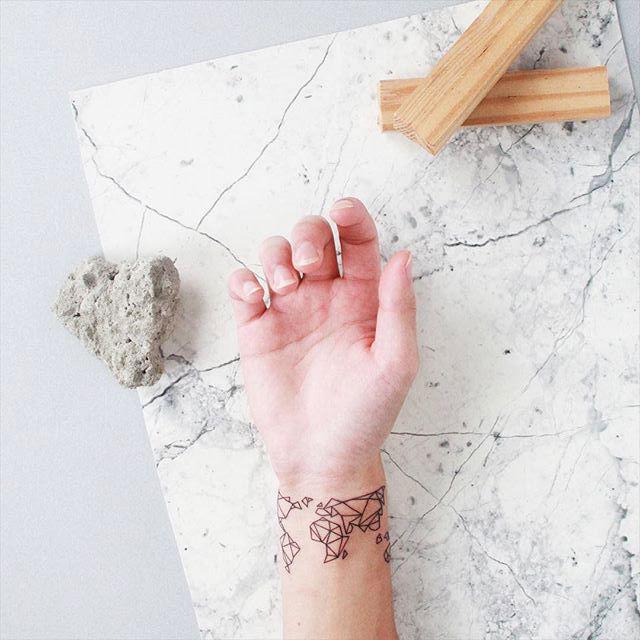 120 Tattoos on the Wrist (probably the most lovely photographs!)