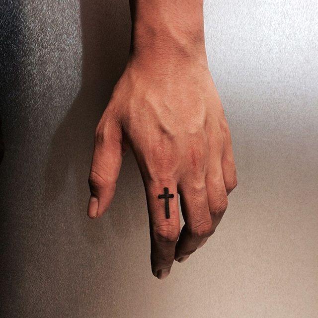 80 Tattoos on the Lovely Hand (the most effective images!)