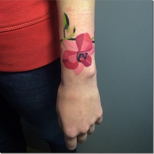 Lovely and galvanizing roses tattoos