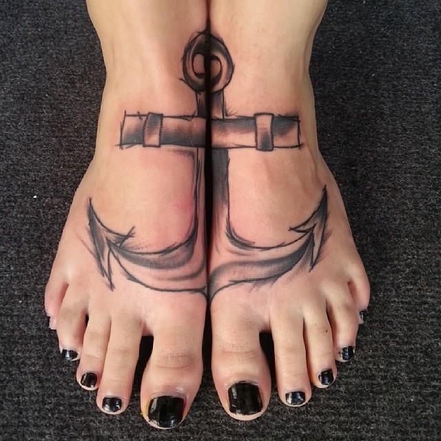 100 Tattoos on the Foot - Stunning and Inspiring Photographs