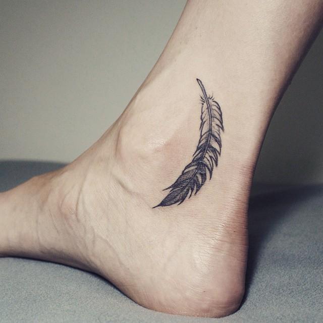 70 Feather Tattoos