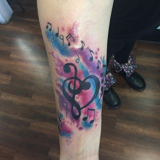 60 Tattoos of musical notes