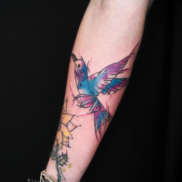 65 Delicate and artistic hummingbird tattoos
