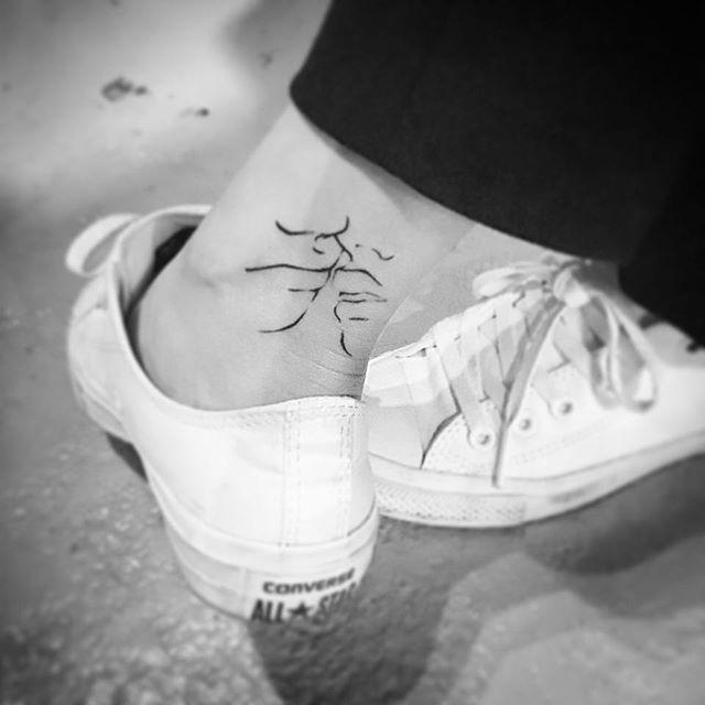 180 Delicate Feminine Tattoos - Lovely Photos