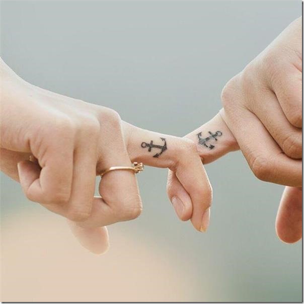 Finger Tattoos - Stunning and Inventive Fashions