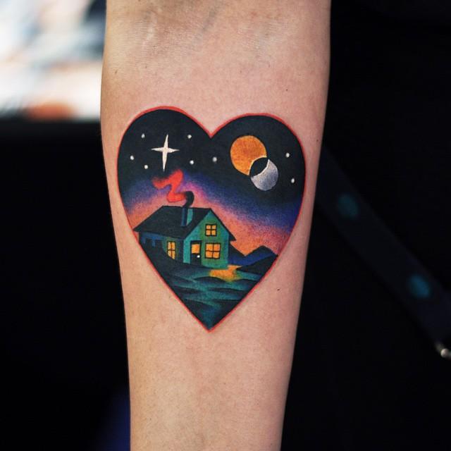 85 Household tattoos representing the union of family members