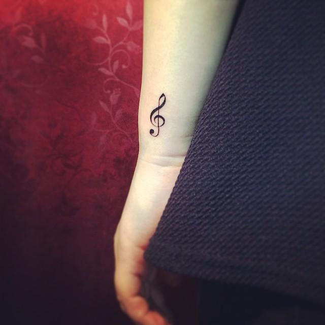 60 Tattoos of musical notes