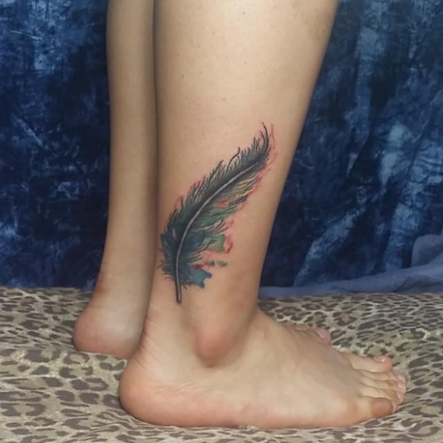 70 Feather Tattoos