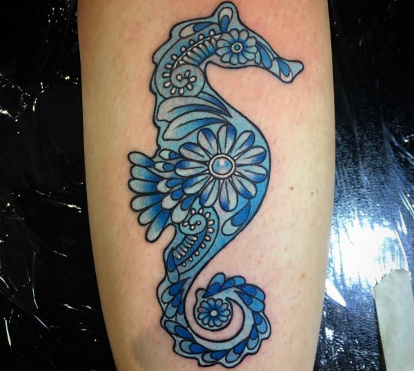 21 seahorse tattoos - as a tattoo the animal stands for endurance