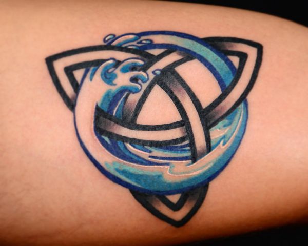 Water and waves tattoos: meanings and designs