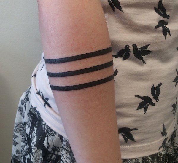 Essentially the most stunning bracelet tattoos for ladies