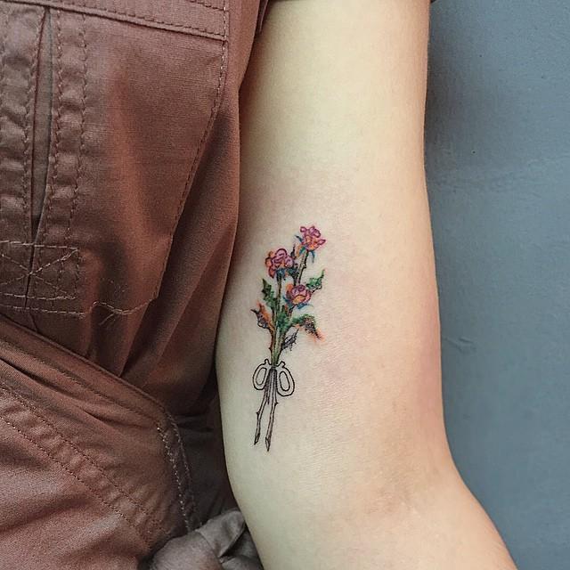 180 Delicate Feminine Tattoos - Lovely Photos