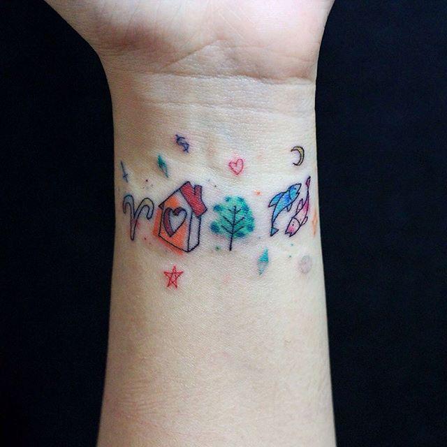 180 Delicate Feminine Tattoos - Lovely Photos