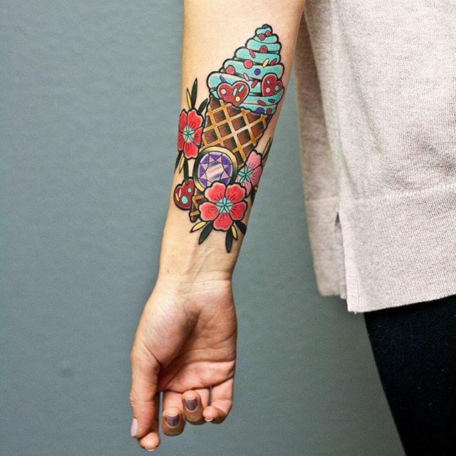 130 Feminine Tattoos on Arm