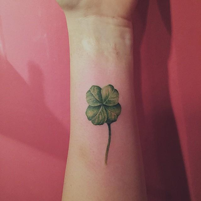 120 Tattoos on the Wrist (probably the most lovely photographs!)