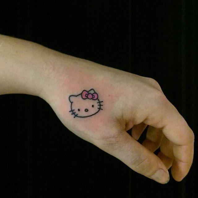 200 Tattoos for Girls: Lovely Images to Encourage