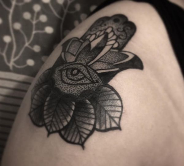 Hamsa (The Hand of Fatima) Tattoo - Which means & 30 Concepts