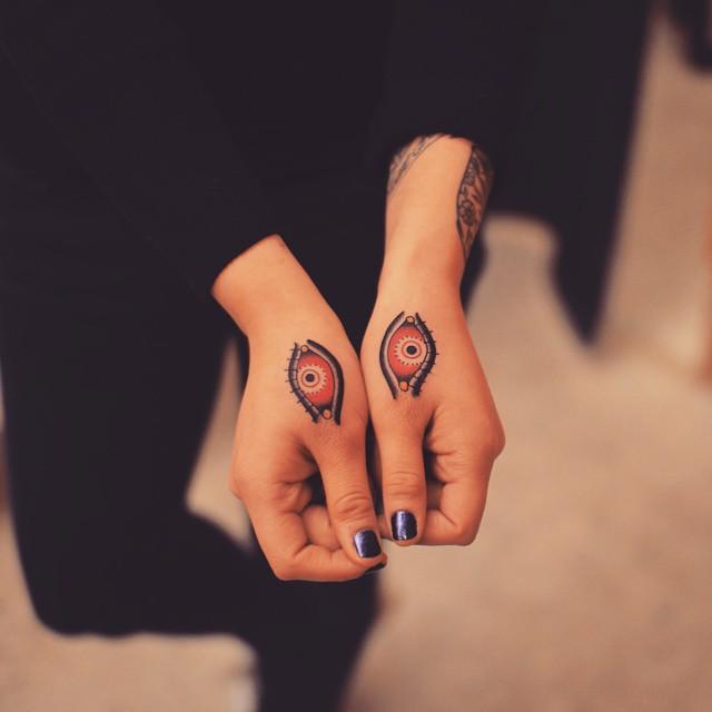 80 Tattoos on the Lovely Hand (the most effective images!)