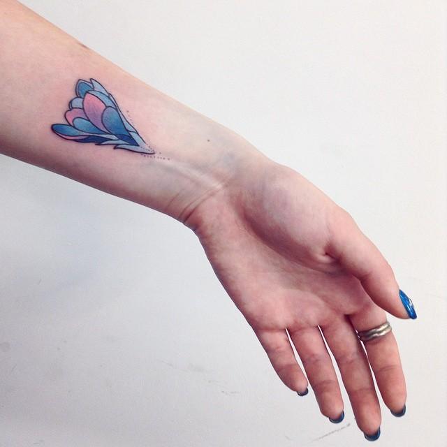 180 Delicate Feminine Tattoos - Lovely Photos