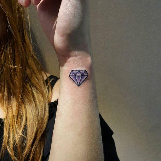 65 Stunning and Inspiring Diamond Tattoos