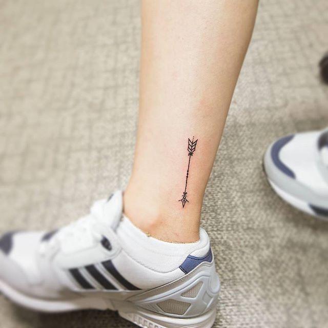 180 Delicate Feminine Tattoos - Lovely Photos