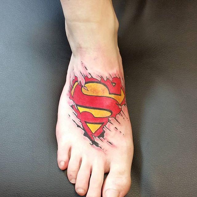 60 Superman Tattoos