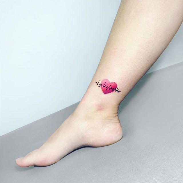 180 Delicate Feminine Tattoos - Lovely Photos