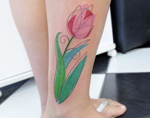 24 stunning tulip tattoos and their meanings