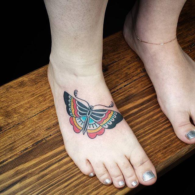 100 Tattoos on the Foot - Stunning and Inspiring Photographs