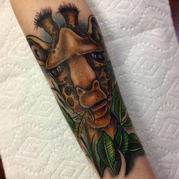 Giraffe Tattoo - Its Which means and 26 Concepts