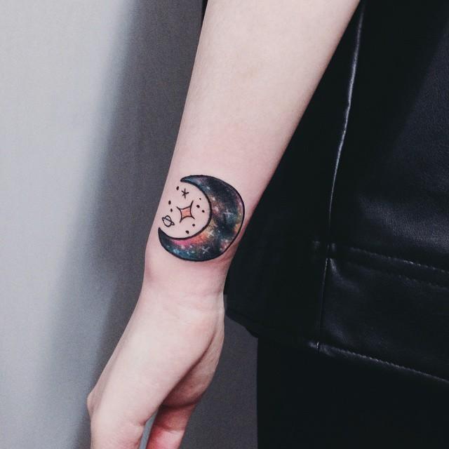 120 Tattoos on the Wrist (probably the most lovely photographs!)