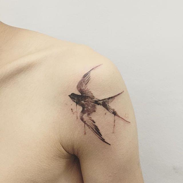 60 Swallow Tattoos