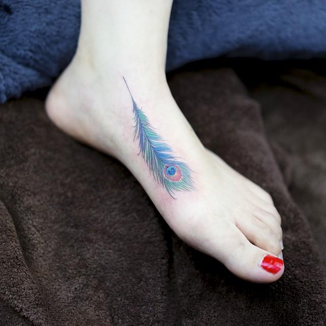 100 Tattoos on the Foot - Stunning and Inspiring Photographs