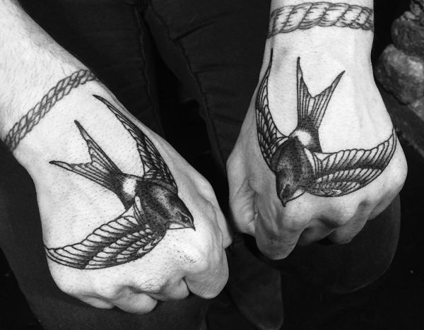 20 gorgeous swallows tattoos and their which means