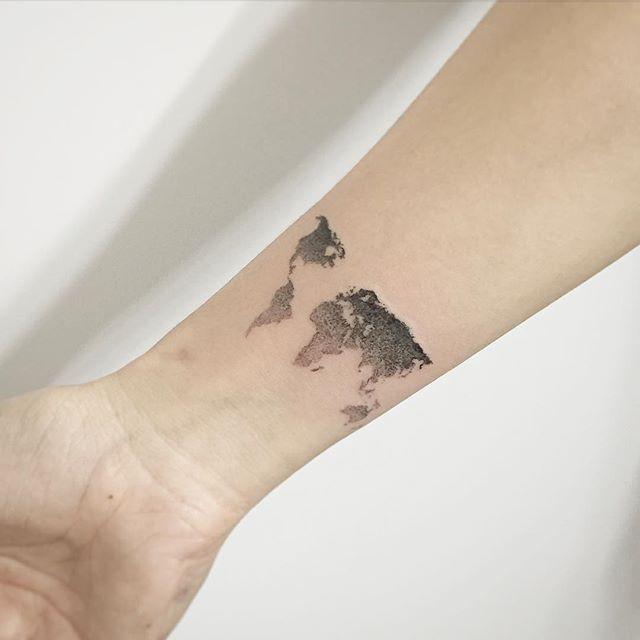 120 Tattoos on the Wrist (probably the most lovely photographs!)