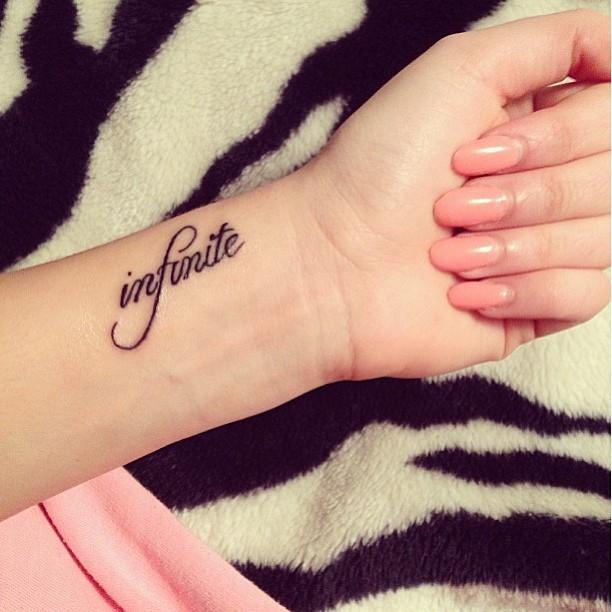 200 Tattoos for Girls: Lovely Images to Encourage