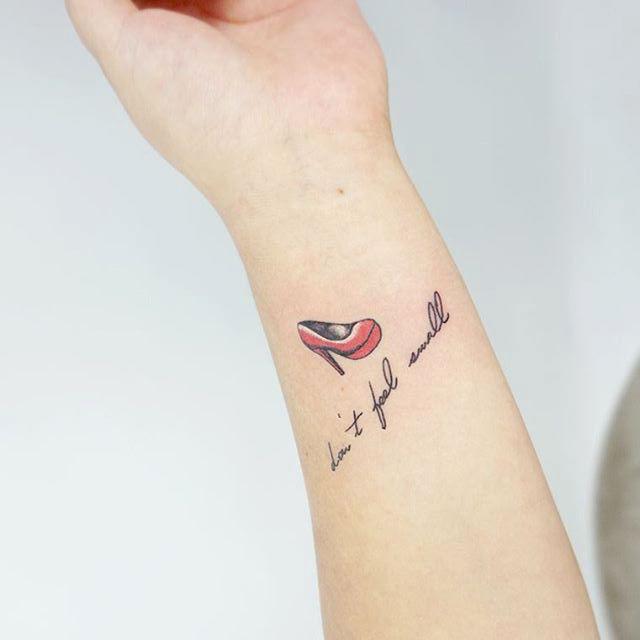 120 Tattoos on the Wrist (probably the most lovely photographs!)