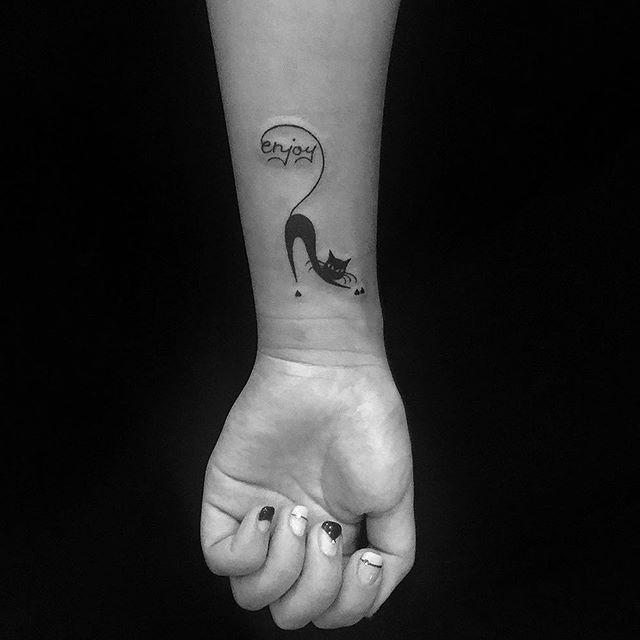 200 Tattoos for Girls: Lovely Images to Encourage