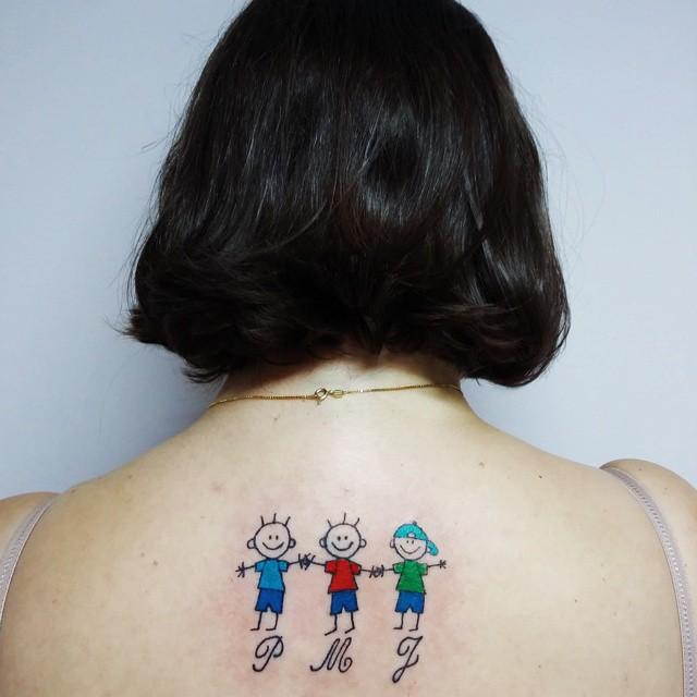 85 Household tattoos representing the union of family members