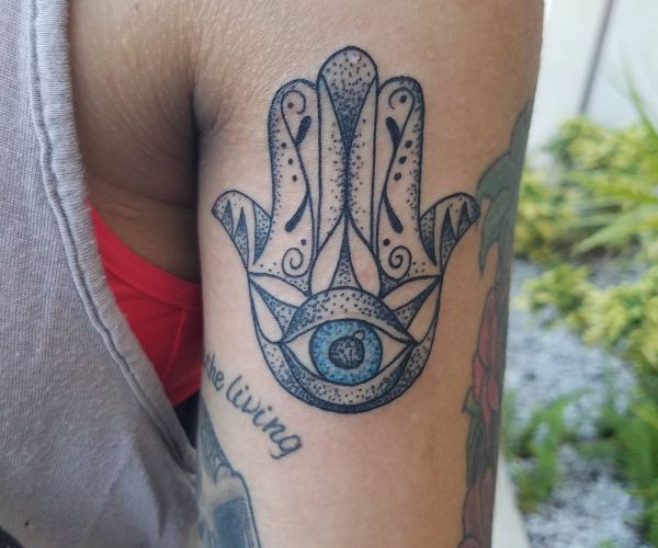 Hamsa (The Hand of Fatima) Tattoo - Which means & 30 Concepts