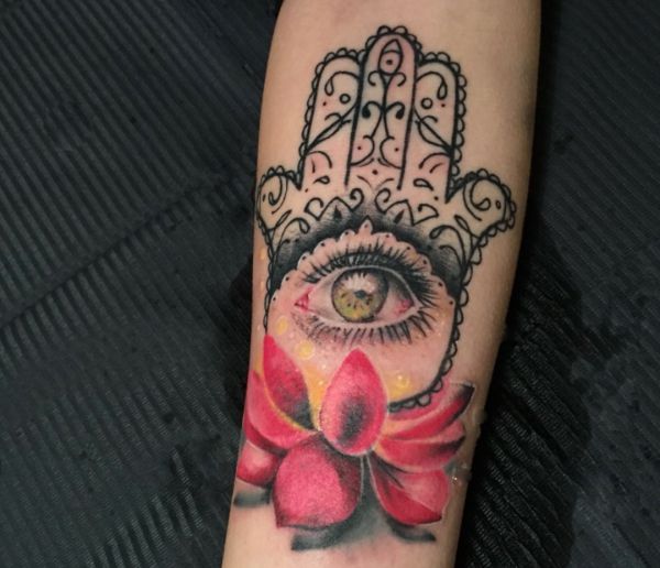 Hamsa (The Hand of Fatima) Tattoo - Which means & 30 Concepts