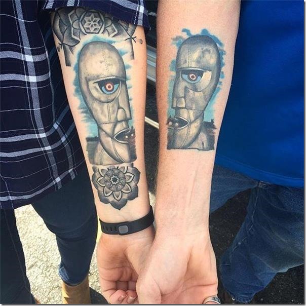 Household tattoos that characterize the union of family members