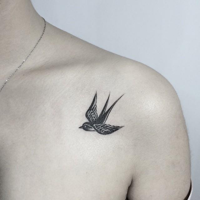 60 Swallow Tattoos